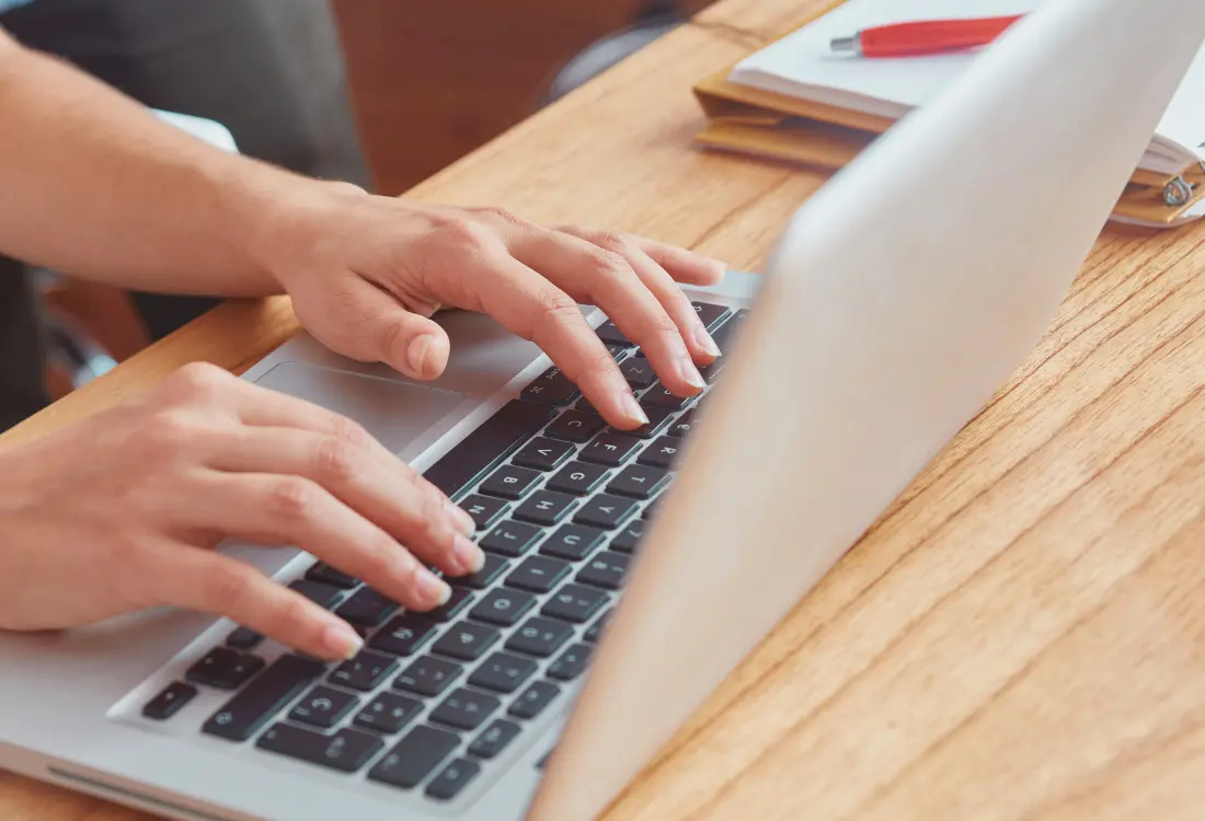 Hr järjestelmä ja verkko-opintojen kautta varmistetaan helppo etäopiskelu.