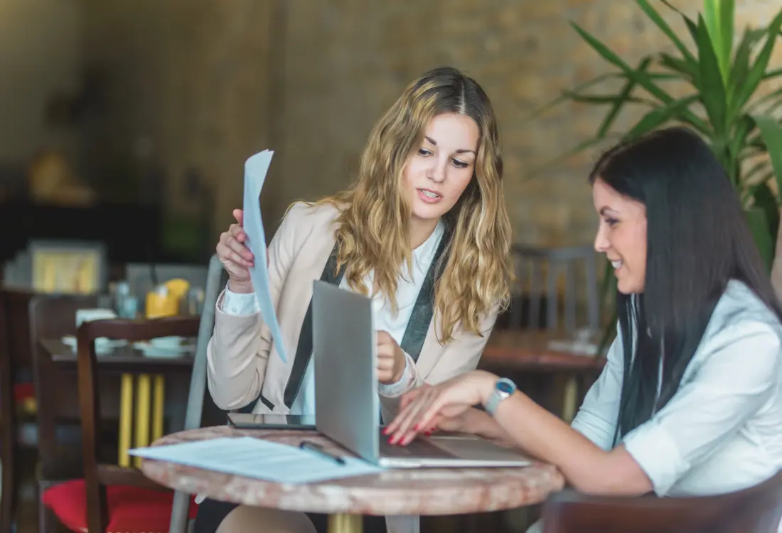 Turvallisuutta tulee miettiä ennen kuin havaitaan virheitä toiminnassa ja ohjata työntekijöitä turvallisiin työtapoihin.